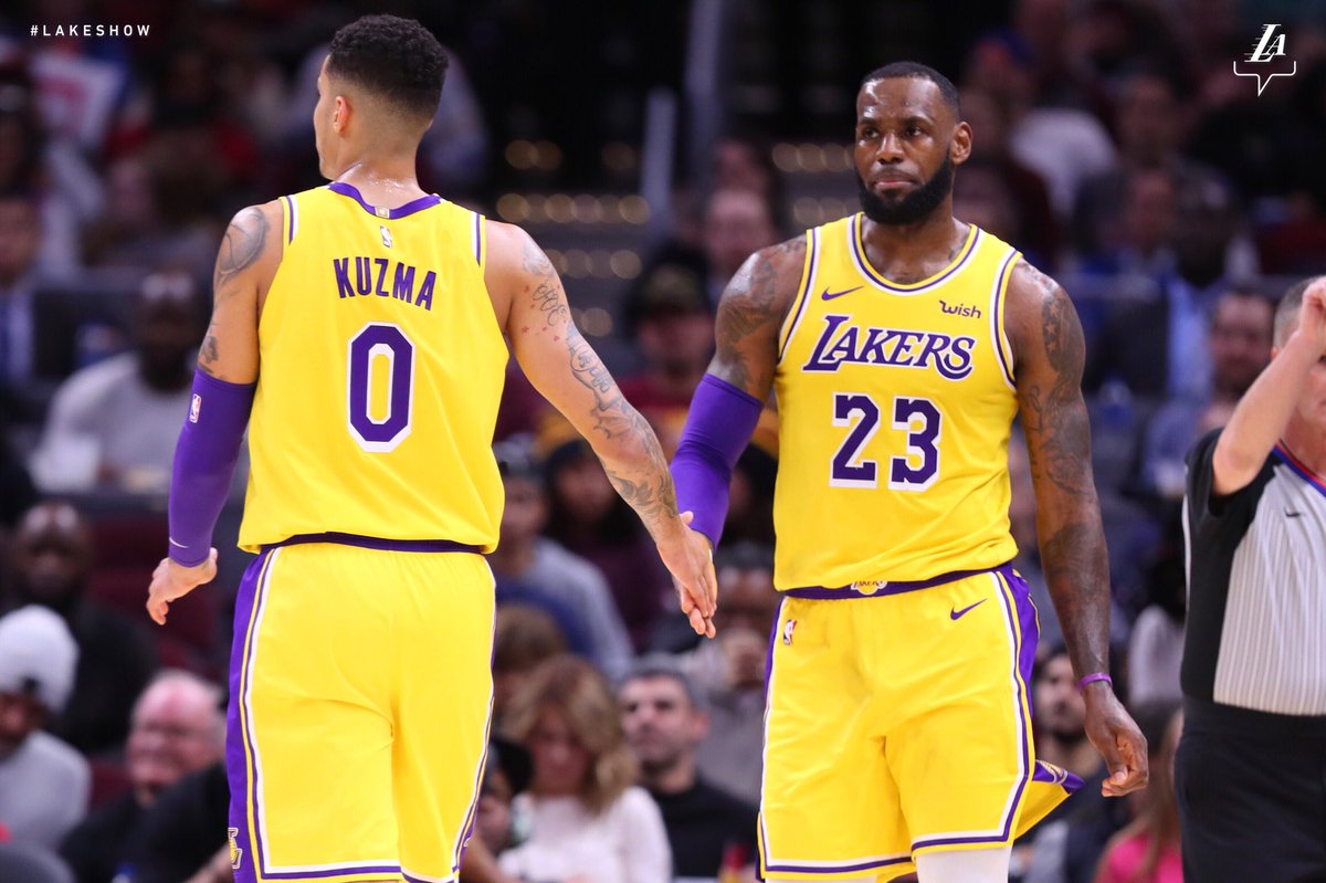 这使得他在 这使得他在