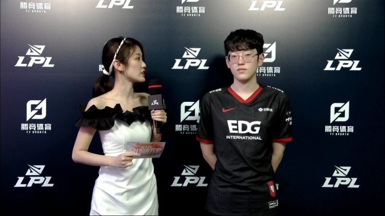 球队的年轻 球队的年轻