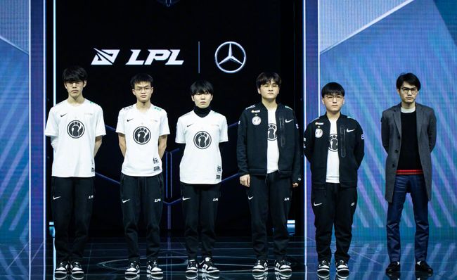 中国队员凭 中国队员凭