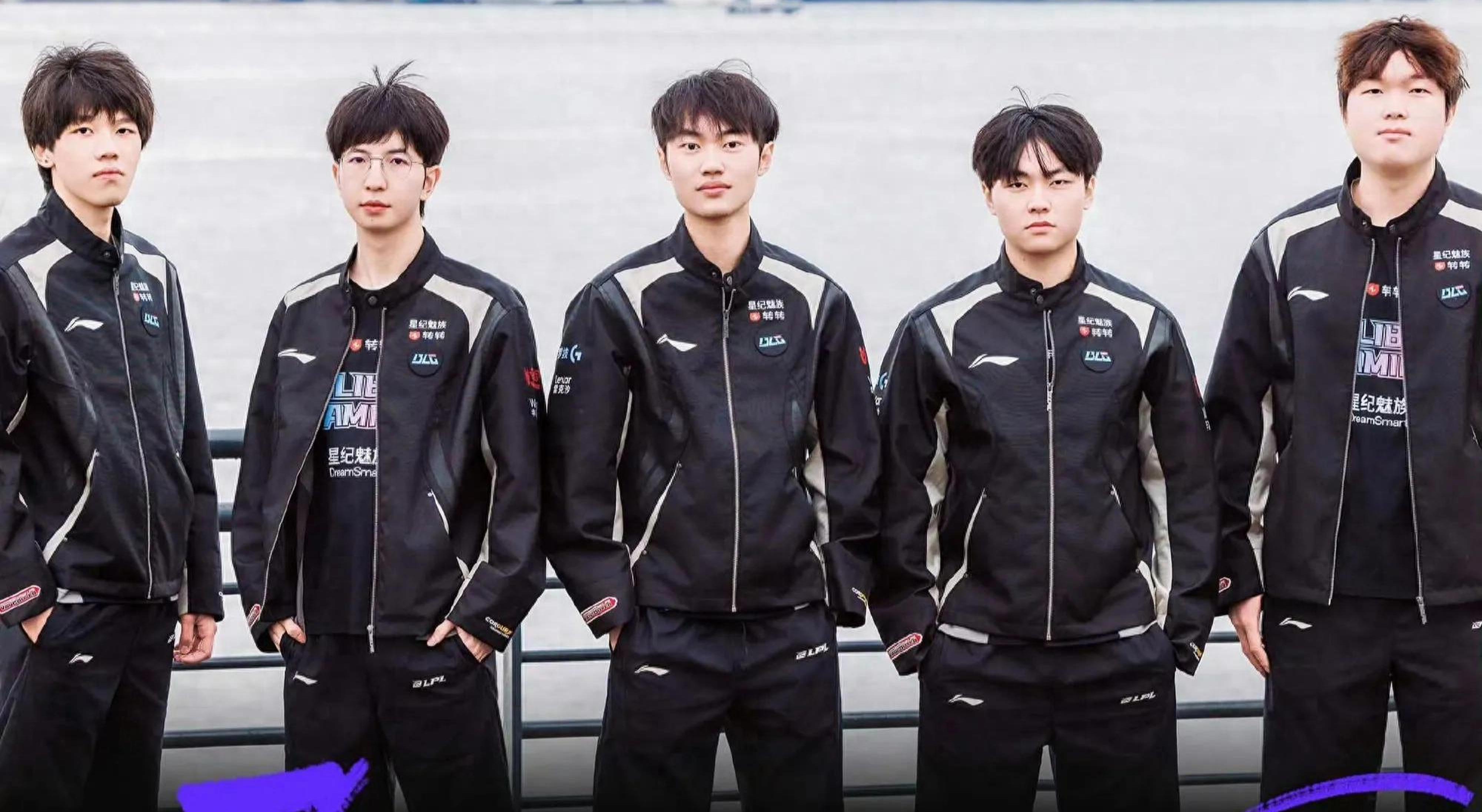 与观众面前 与观众面前